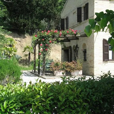 Agriturismo Floriani Macerata Exterior photo
